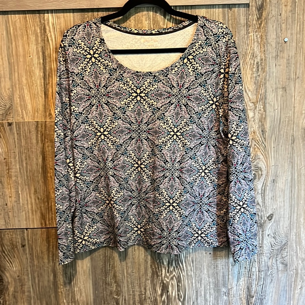 White Stag. Long sleeve Tee